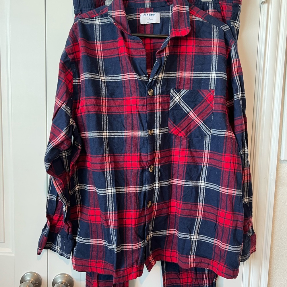 Old Navy 2 Piece Red and Blue Plaid Pajama Set